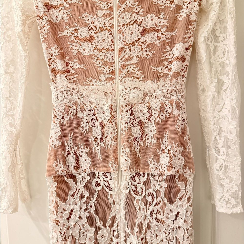 NEW BRONX AND BANCO Eleanor Long Sleeve High Slit White Lace Wedding Gown - Picture 12 of 16